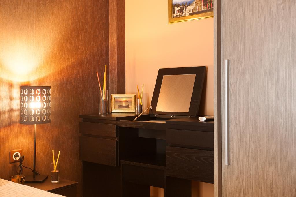 Apartment Elegant And Safe Gold And Blue Walk To Acropolis